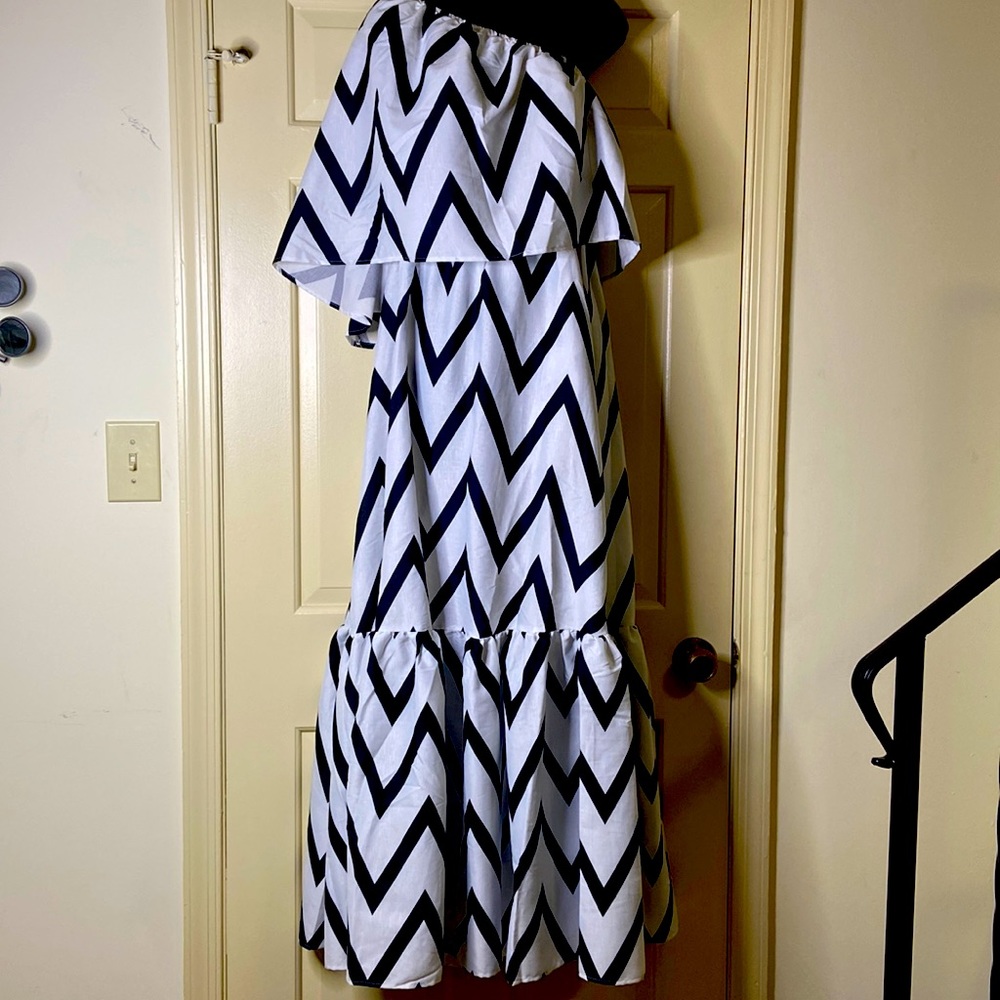 Eien One Shoulder Black and White Maxi